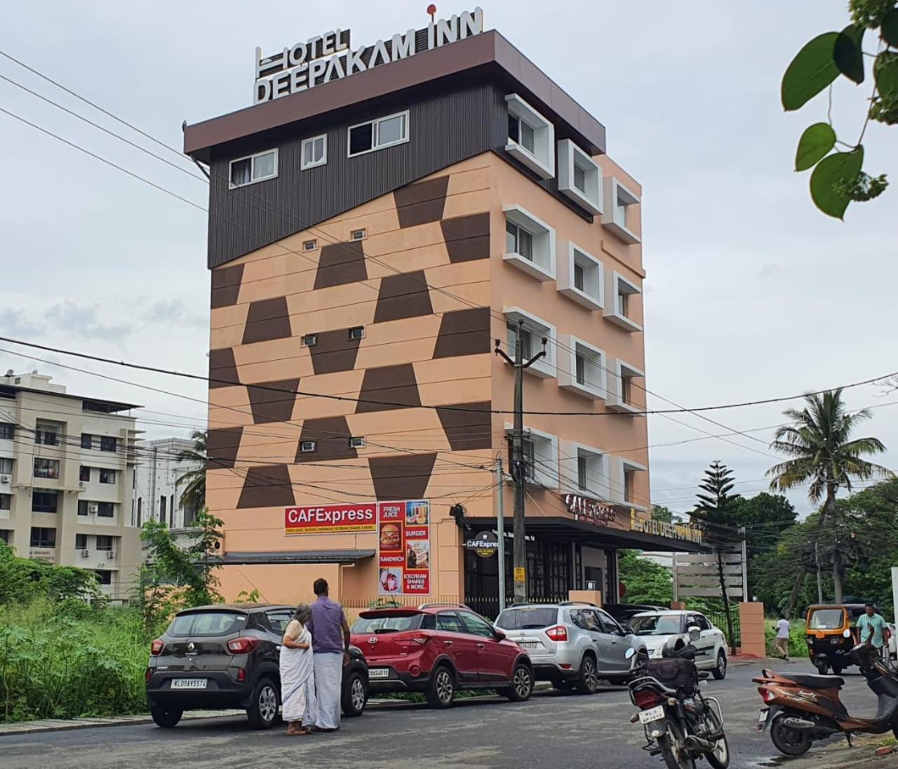 Hotel Deepakam Inn Palakkad Exterior photo